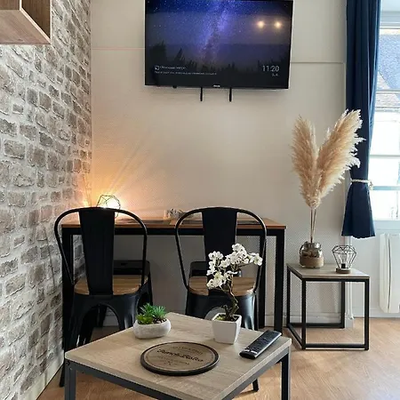 Cosy Studio - 50M Du Loing - Hyper-Centre Moret-sur-Loing Exterior foto